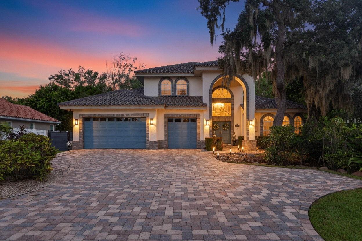 4660 LAUREL OAK LN NE