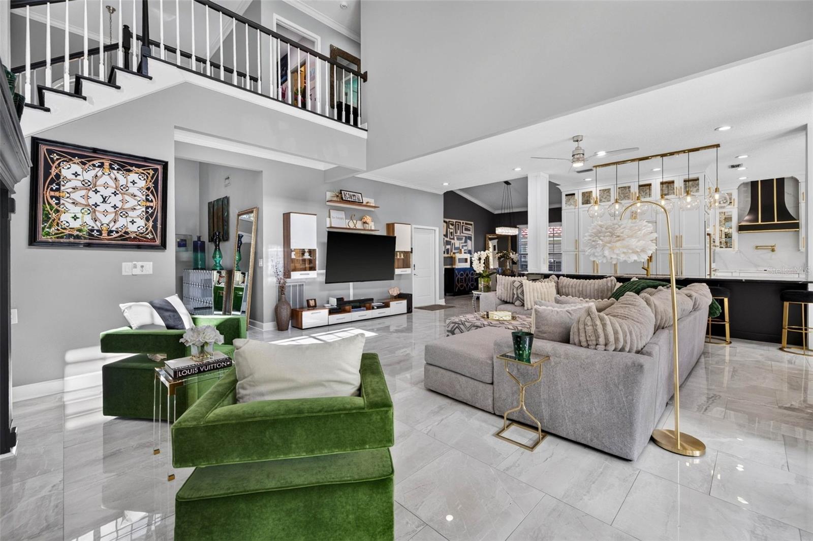 4660 LAUREL OAK LN NE