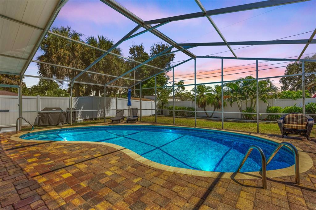 2050 BAYOU GRANDE BLVD NE