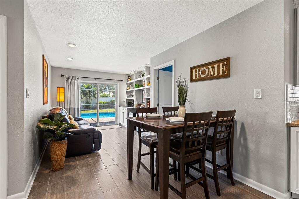 2050 BAYOU GRANDE BLVD NE