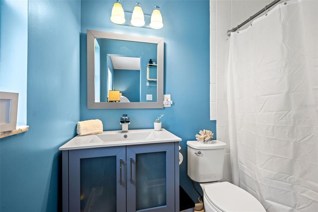 2050 BAYOU GRANDE BLVD NE