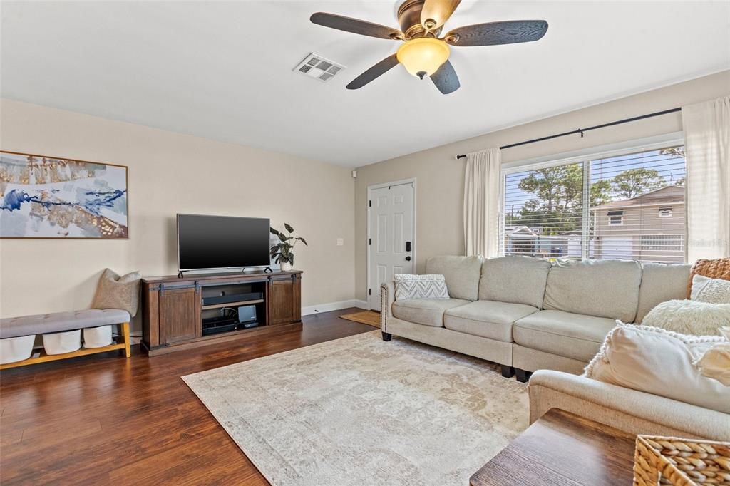 1727 NEW HAMPSHIRE AVE NE