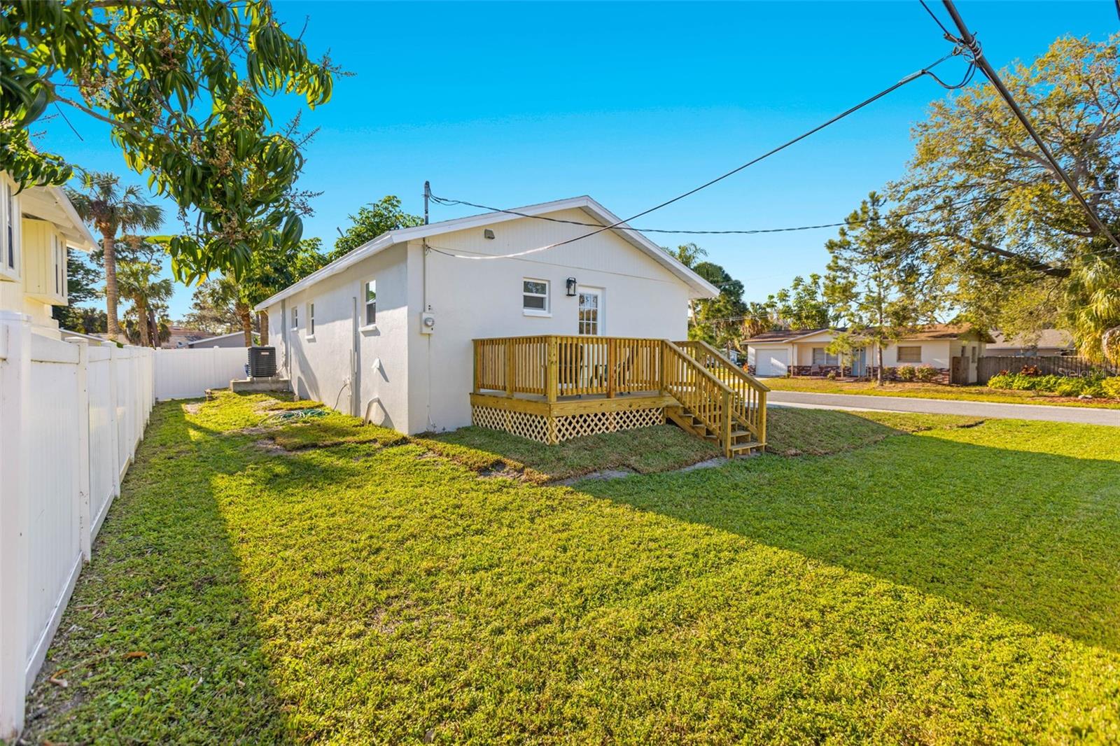 1800 MISSISSIPPI AVE NE