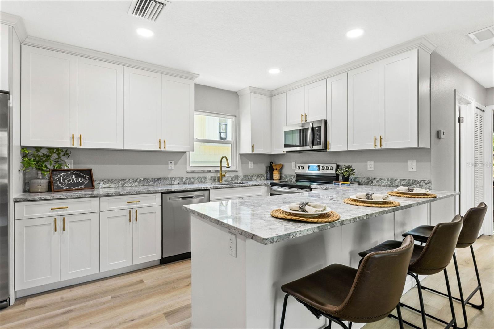 1800 MISSISSIPPI AVE NE