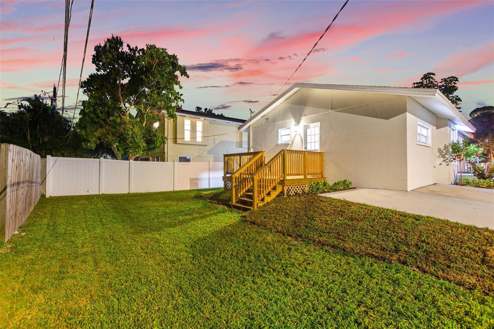 1800 MISSISSIPPI AVE NE