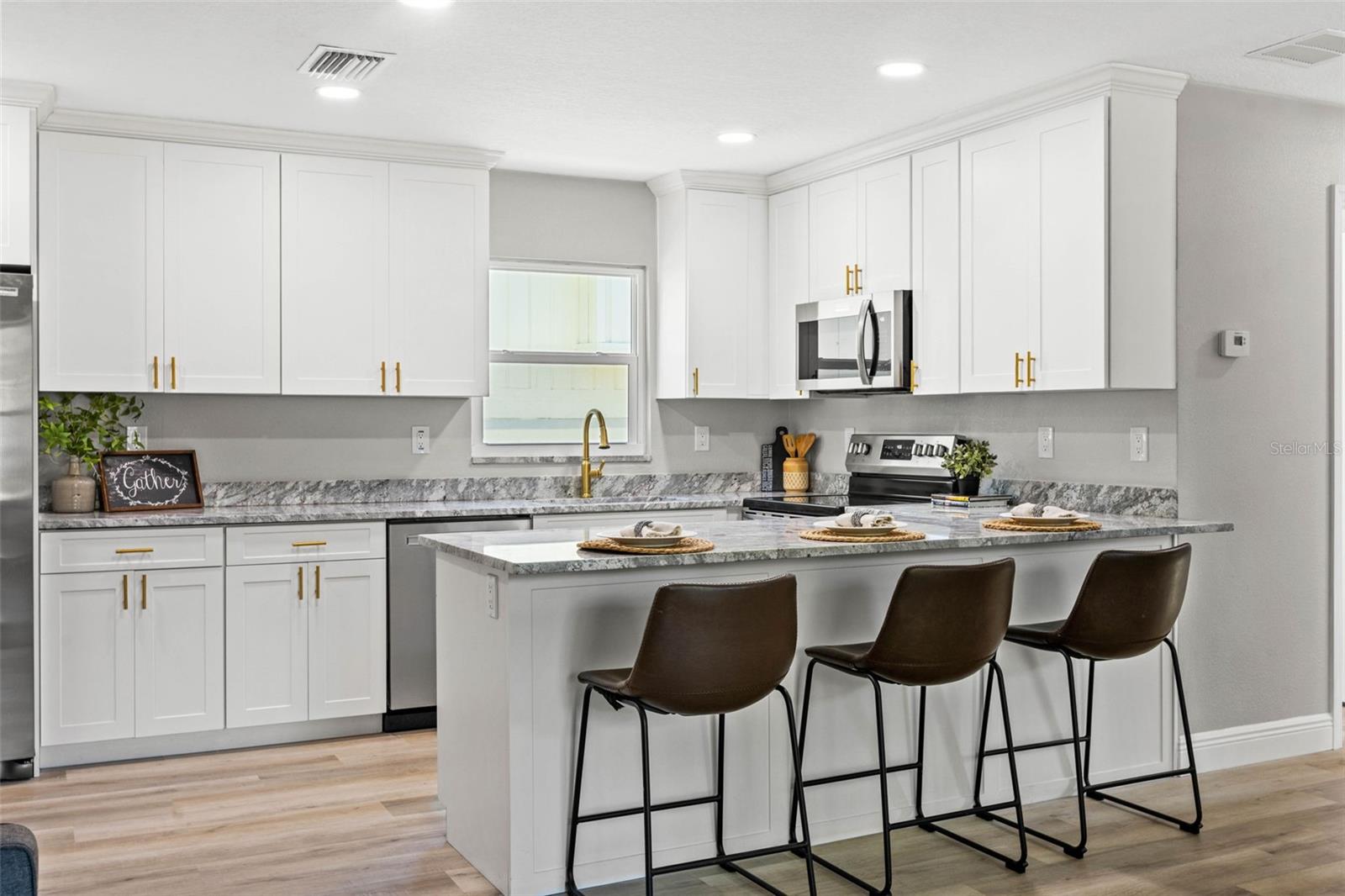 1800 MISSISSIPPI AVE NE