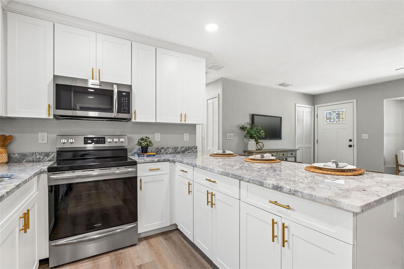 1800 MISSISSIPPI AVE NE