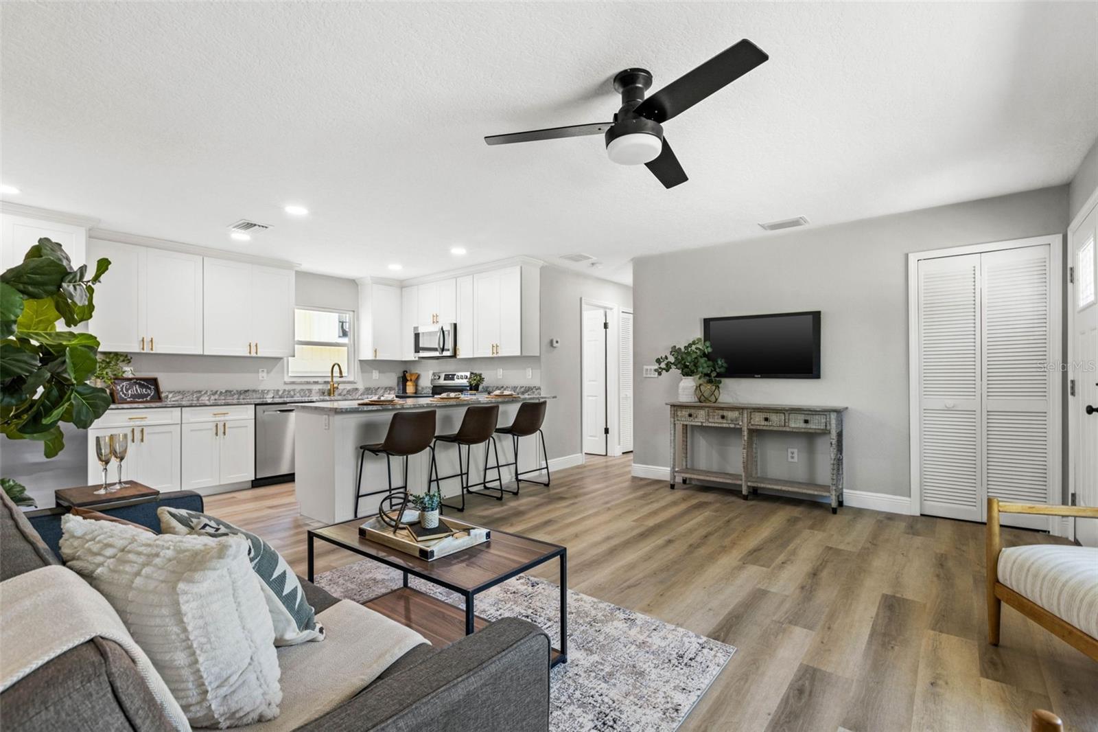 1800 MISSISSIPPI AVE NE