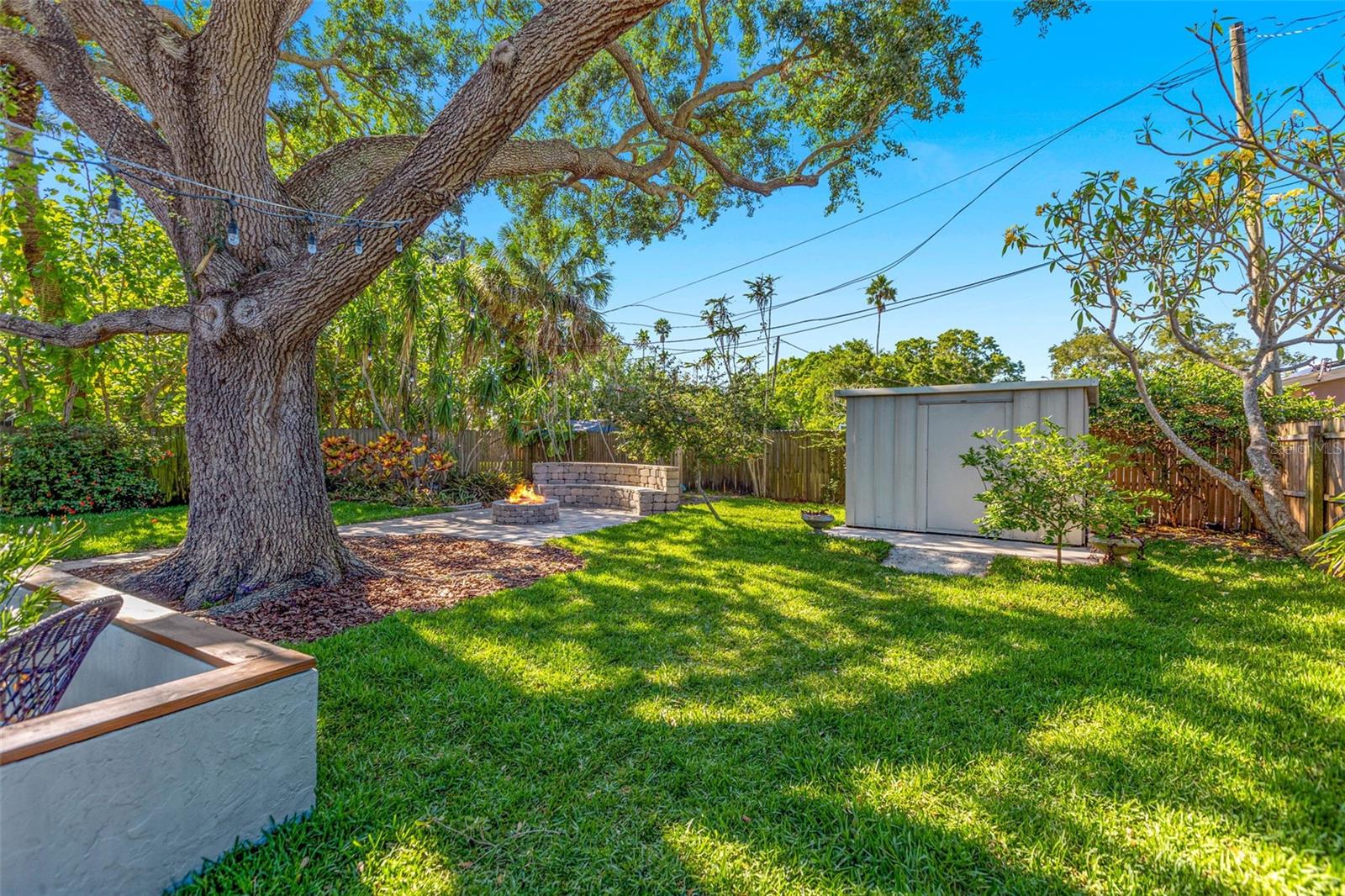 1865 NEBRASKA AVE NE