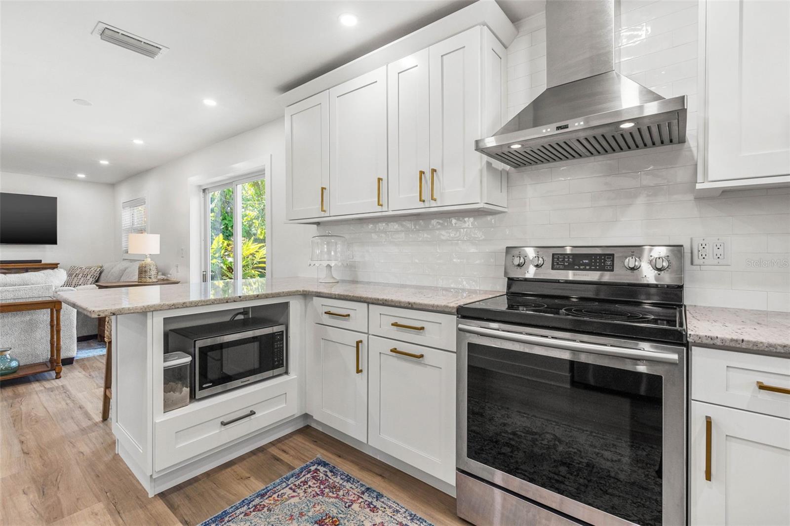 1865 NEBRASKA AVE NE