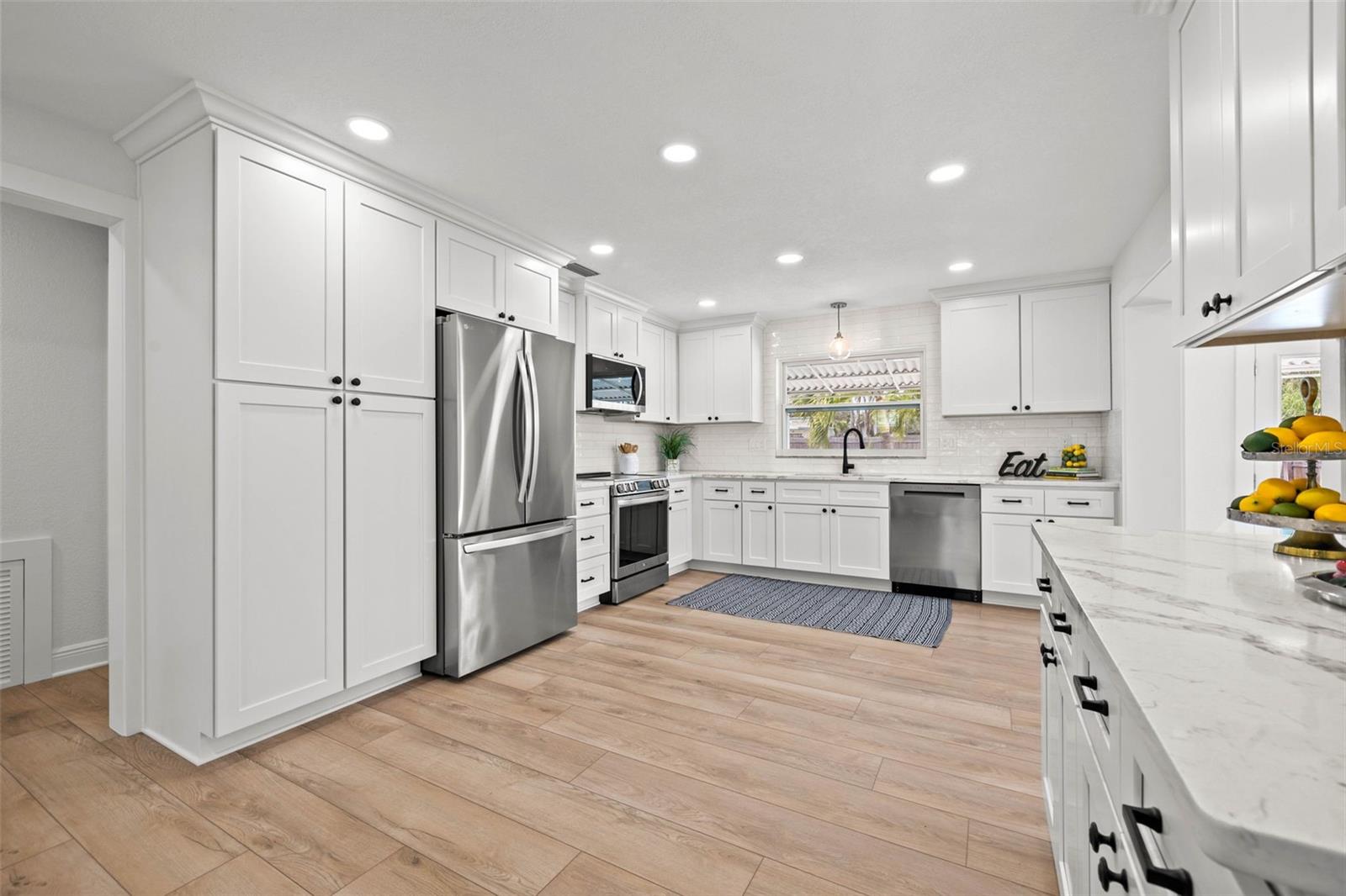 3442 BAYSHORE BLVD NE