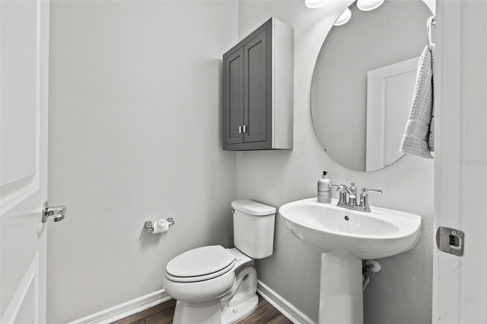 11262 BEACH WALK WAY NE