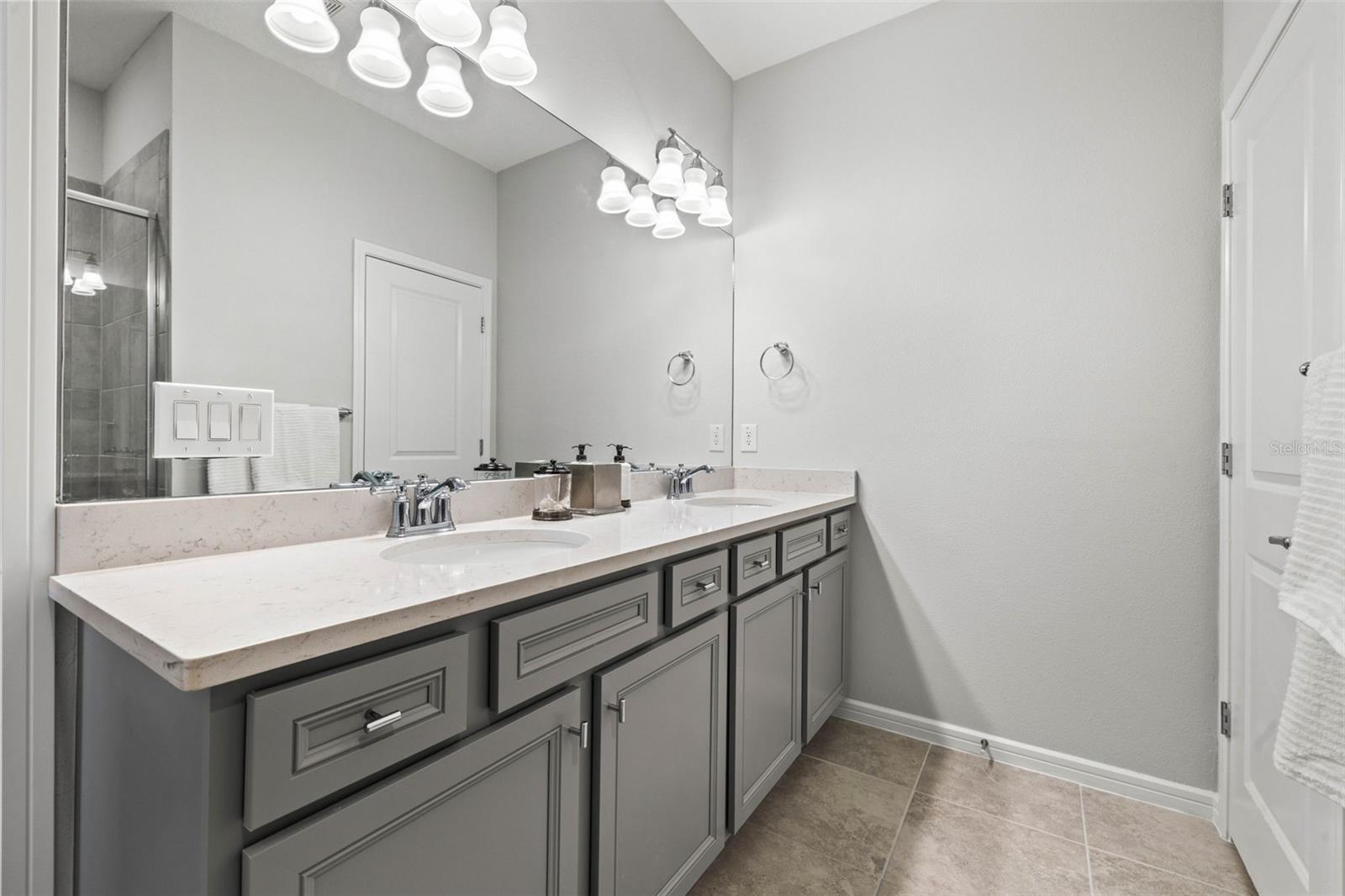 11262 BEACH WALK WAY NE