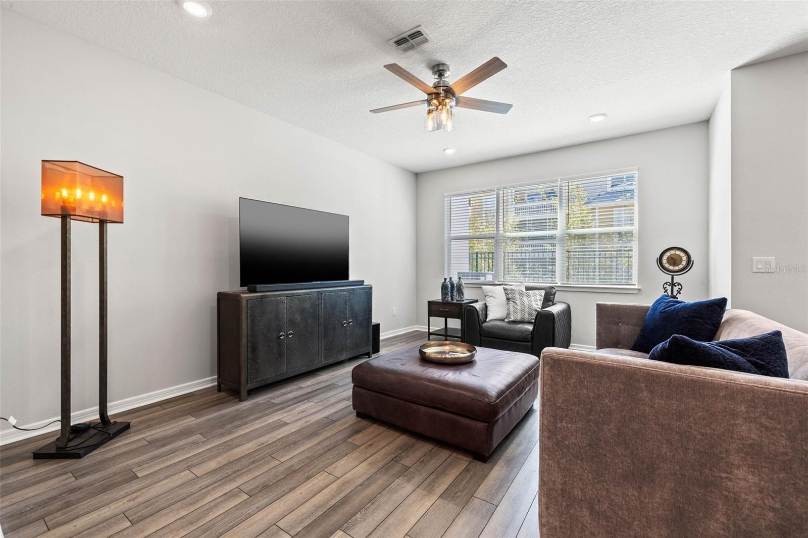 11262 BEACH WALK WAY NE