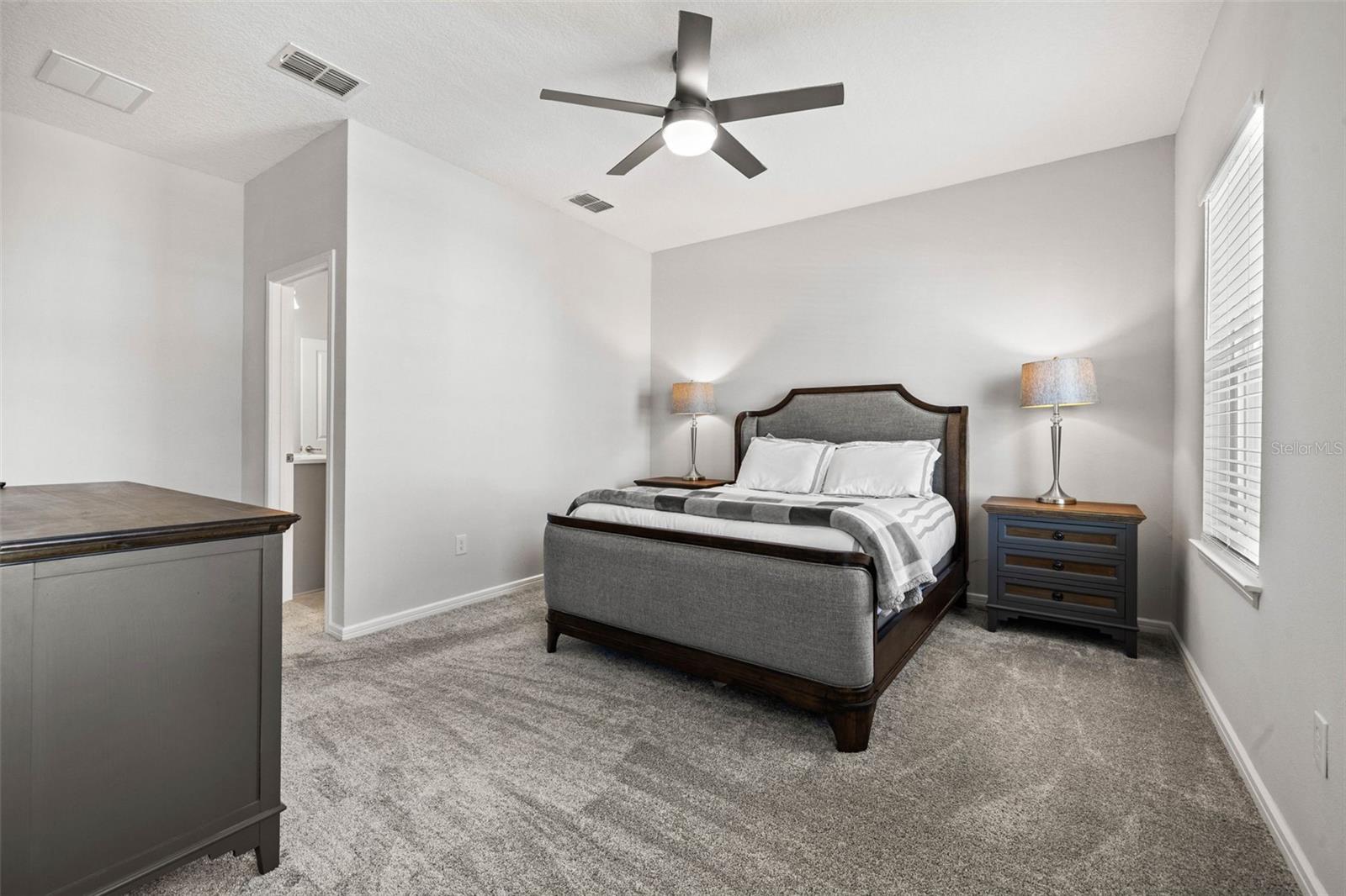 11262 BEACH WALK WAY NE