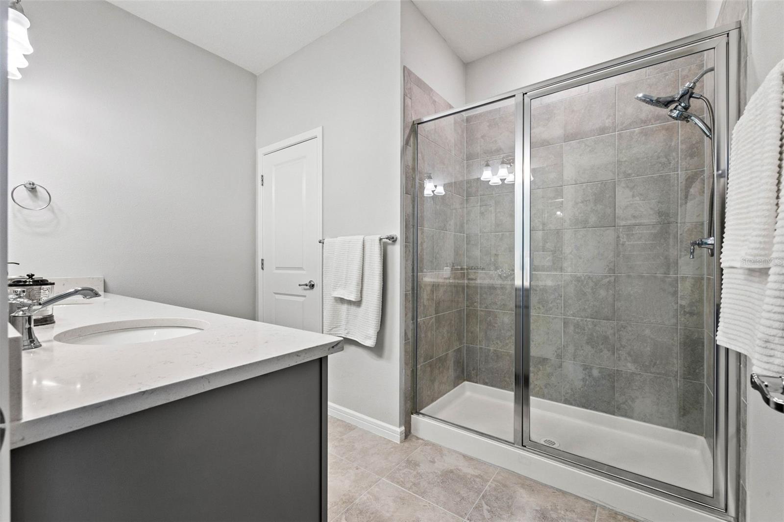 11262 BEACH WALK WAY NE