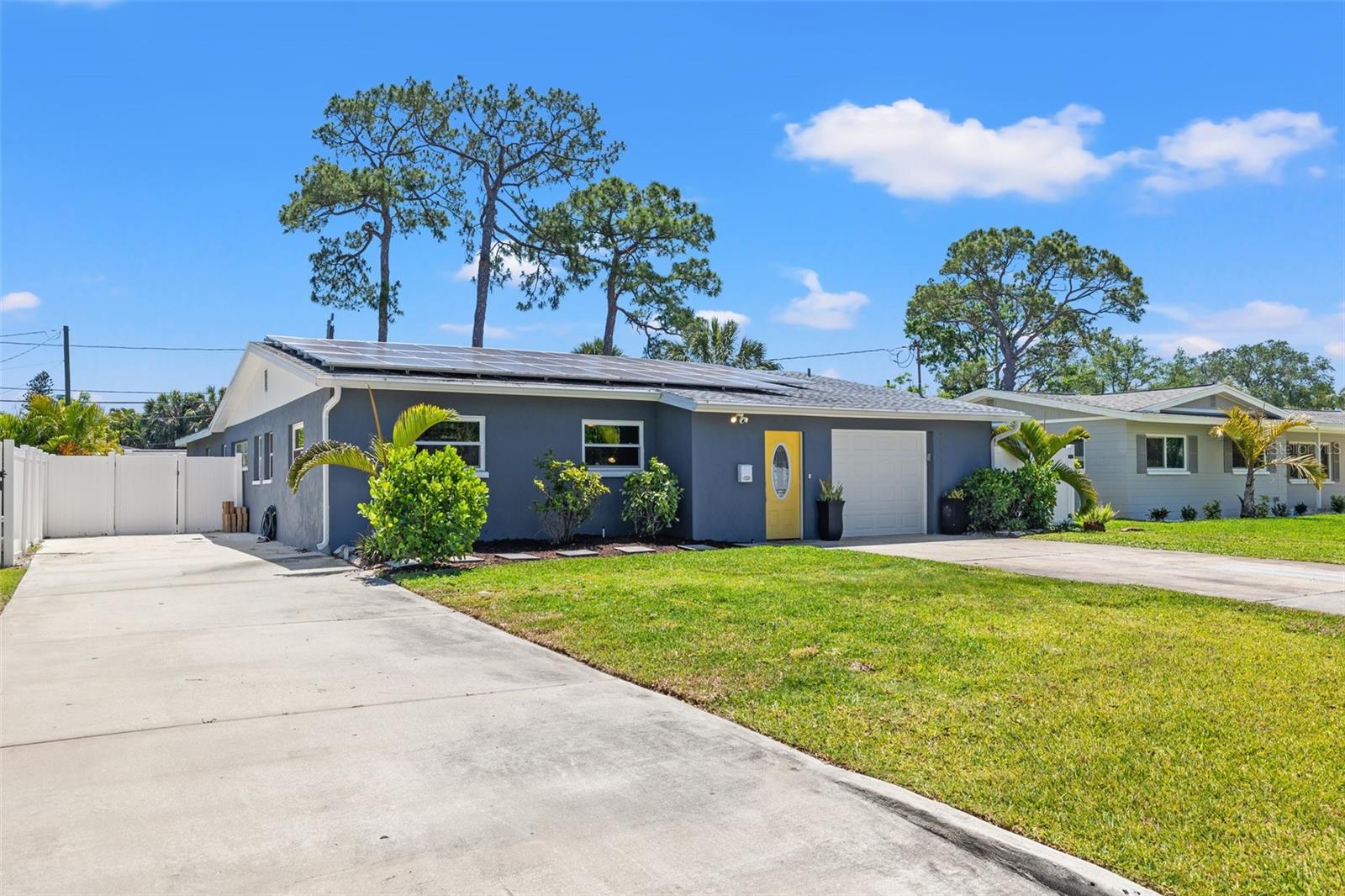 4511 HUNTINGTON ST NE