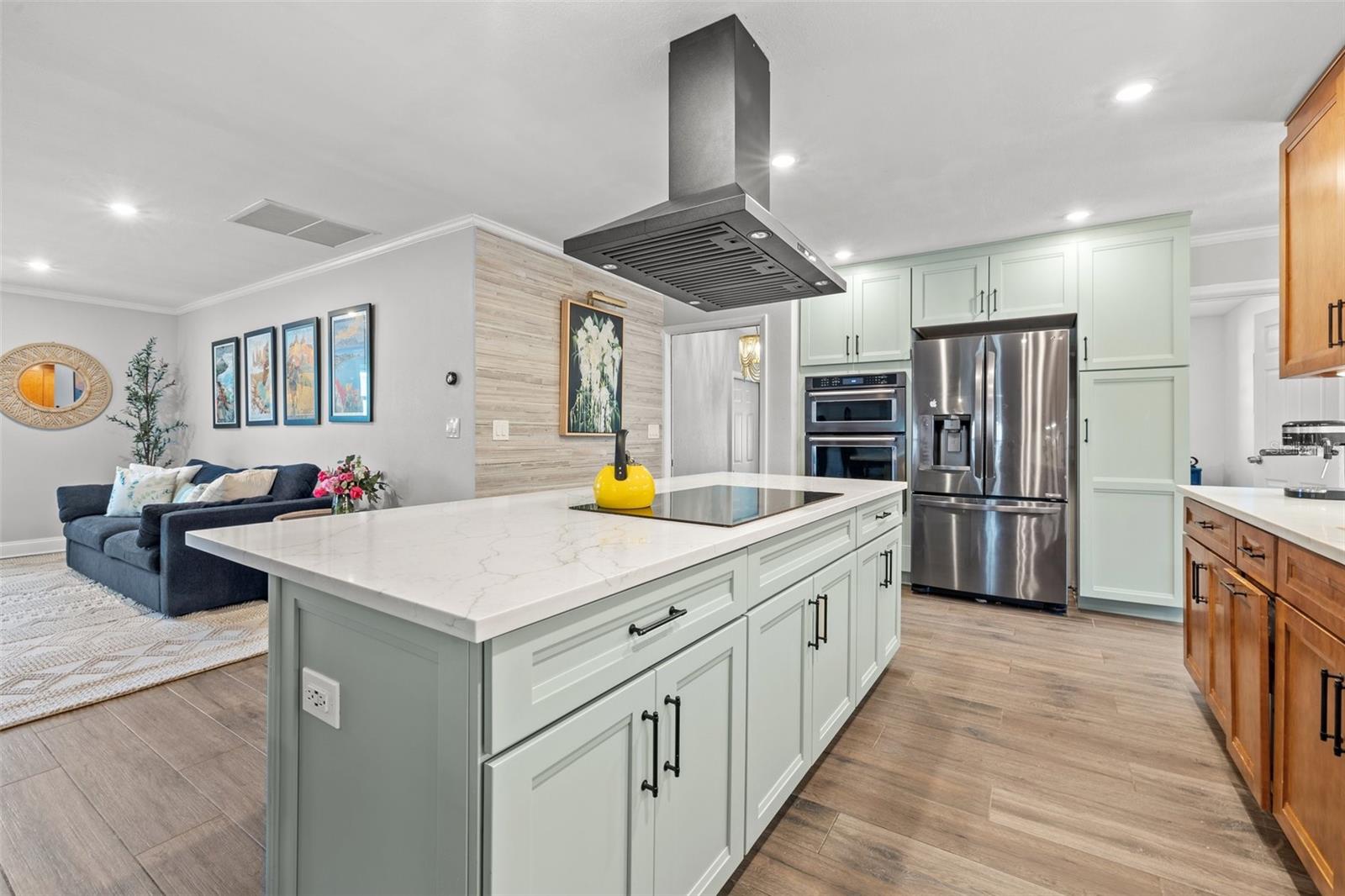 4511 HUNTINGTON ST NE