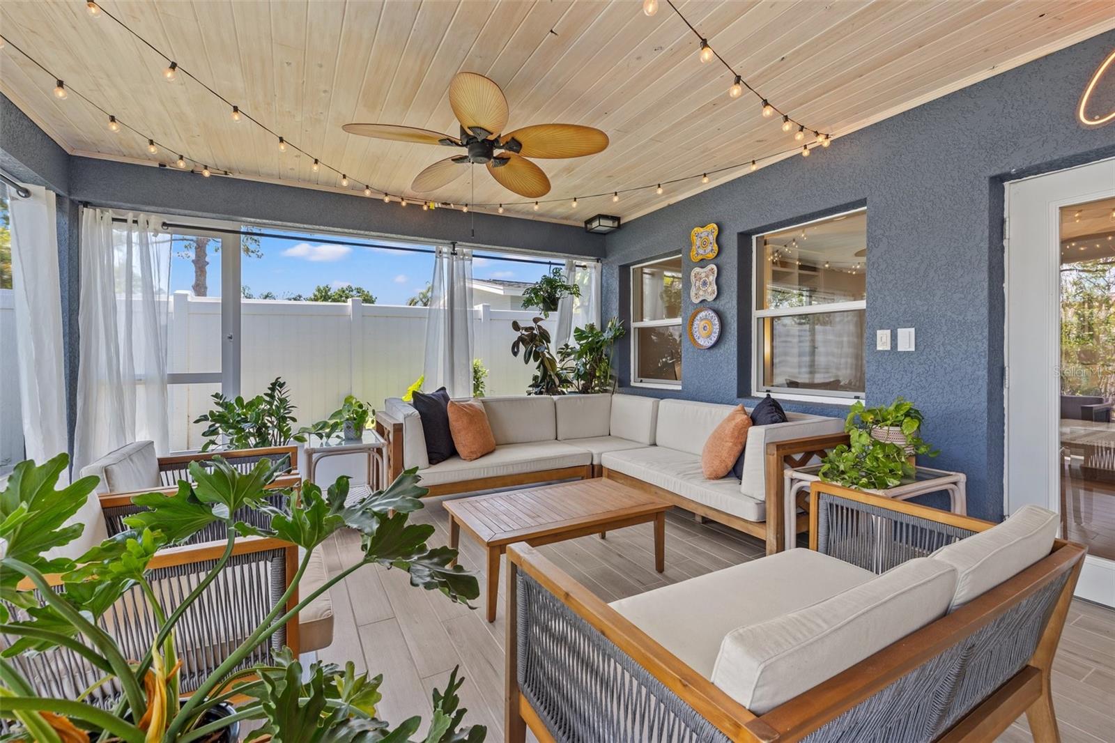 4511 HUNTINGTON ST NE