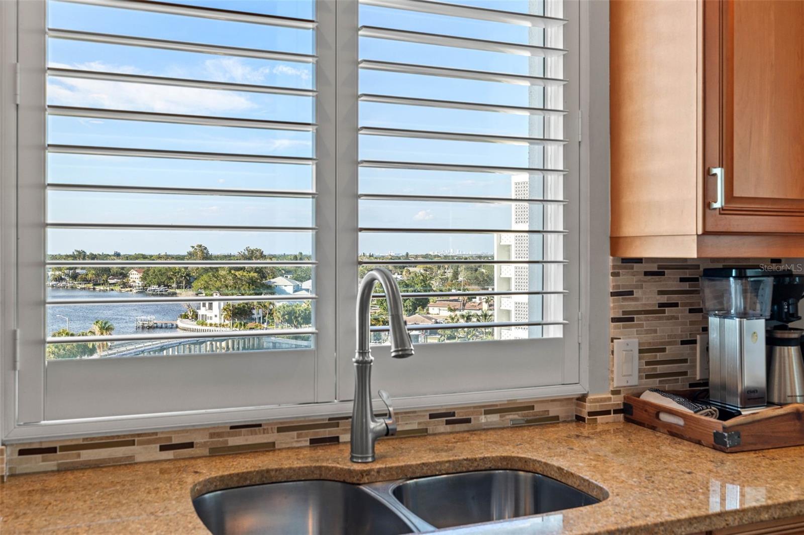 1325 SNELL ISLE BLVD NE #712