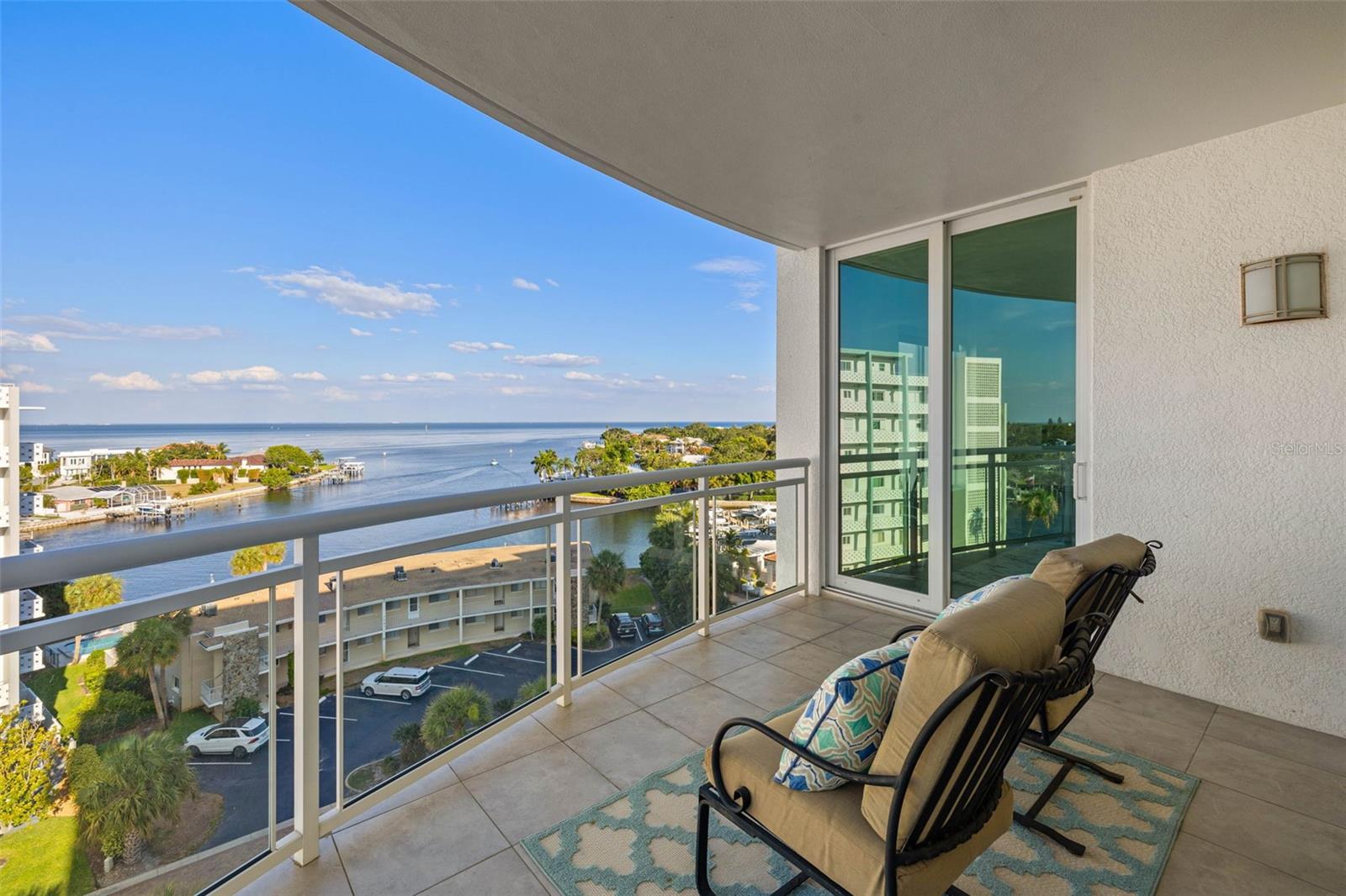 1325 SNELL ISLE BLVD NE #712