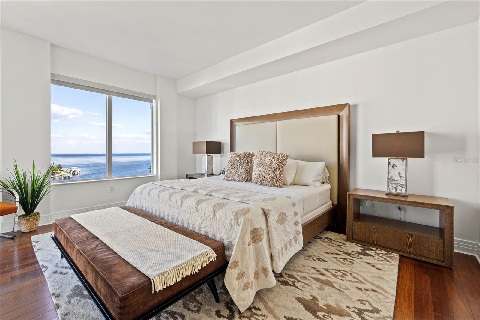 1325 SNELL ISLE BLVD NE #712