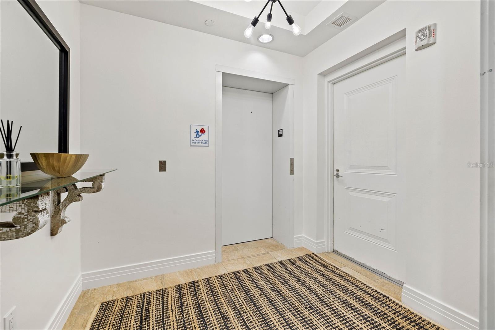 1325 SNELL ISLE BLVD NE #712