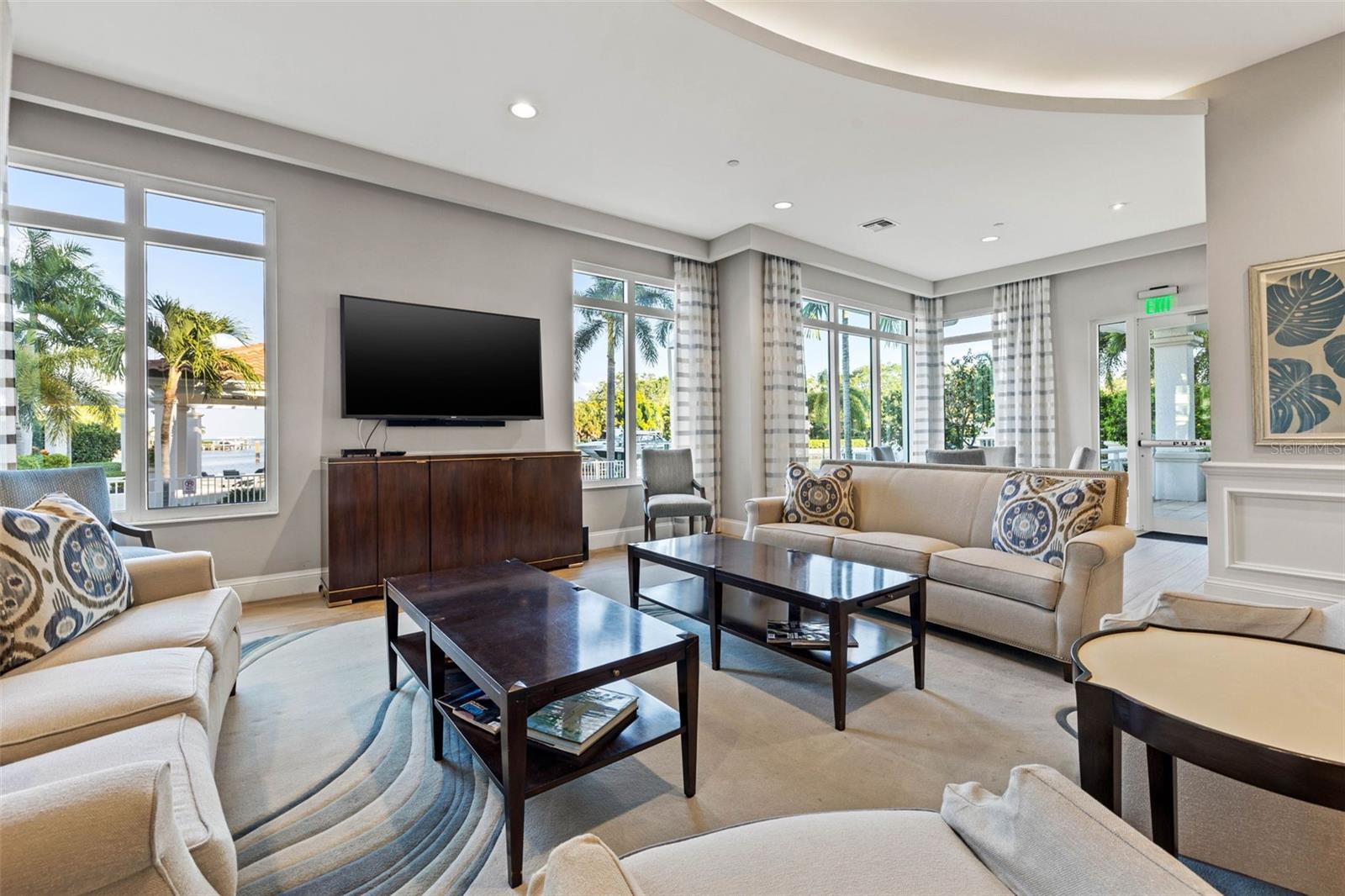 1325 SNELL ISLE BLVD NE #712