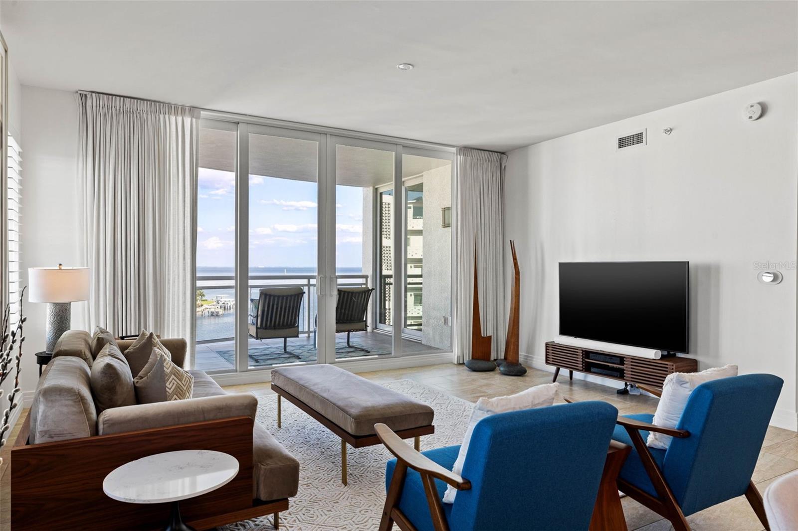 1325 SNELL ISLE BLVD NE #712