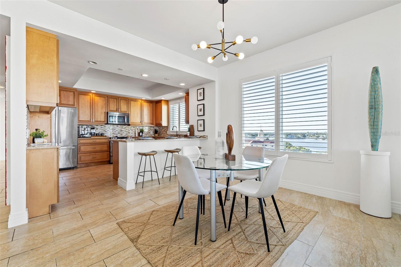 1325 SNELL ISLE BLVD NE #712