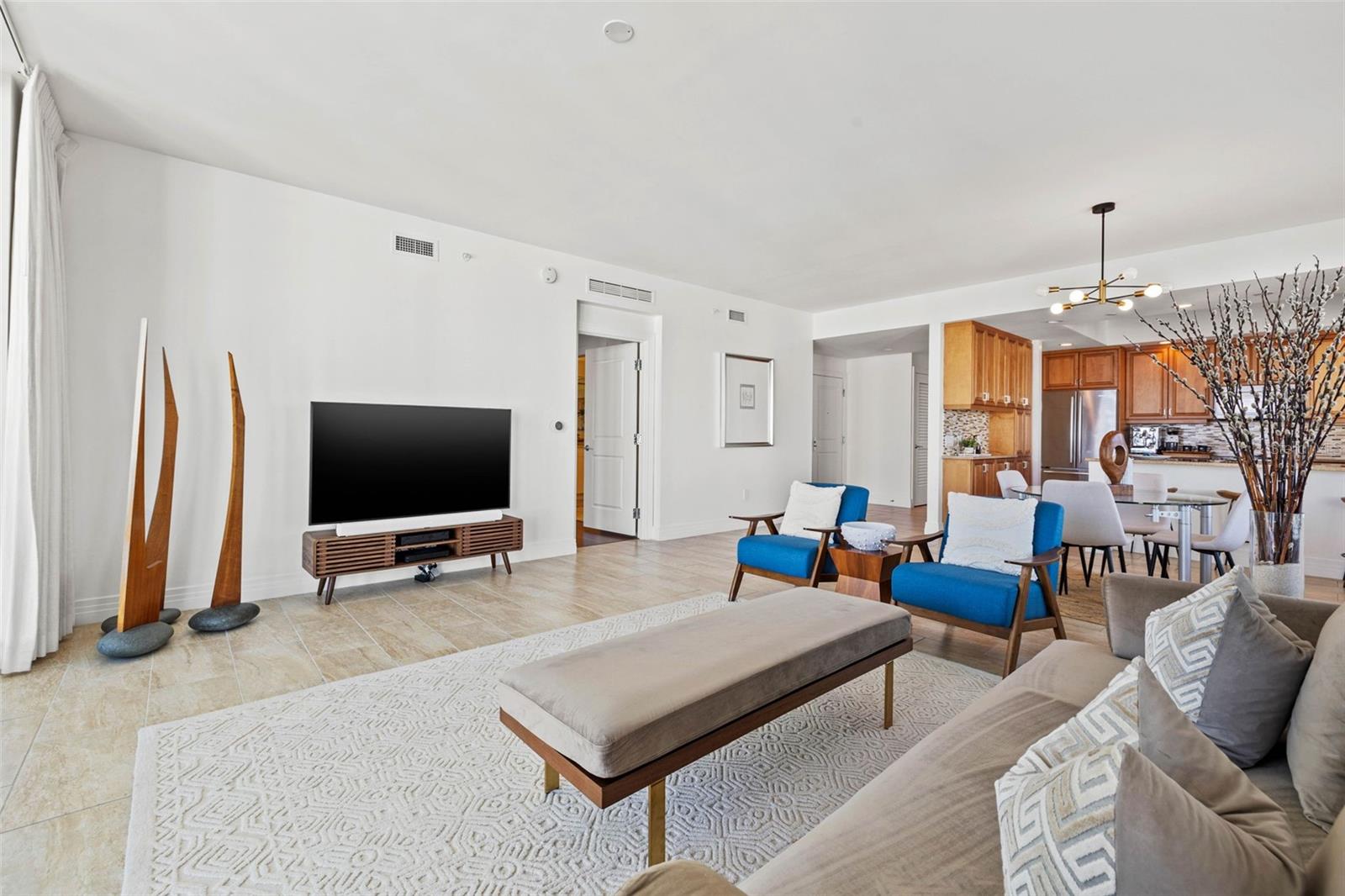 1325 SNELL ISLE BLVD NE #712