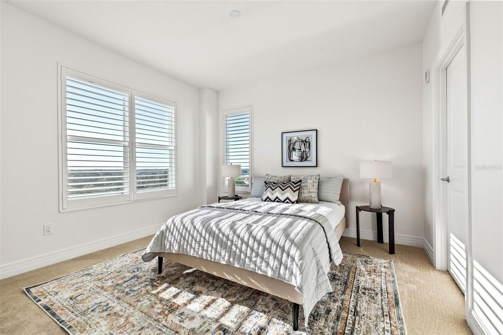 1325 SNELL ISLE BLVD NE #712