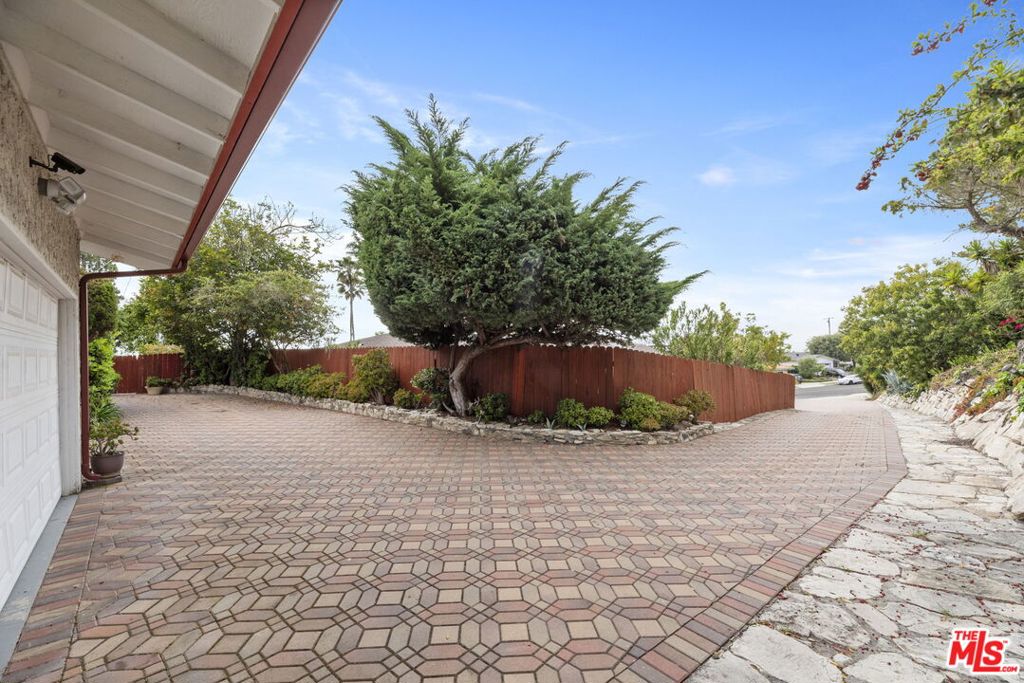 28202 Ambergate Drive