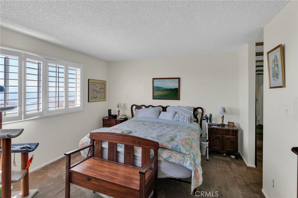 2235 W 25th Street 213