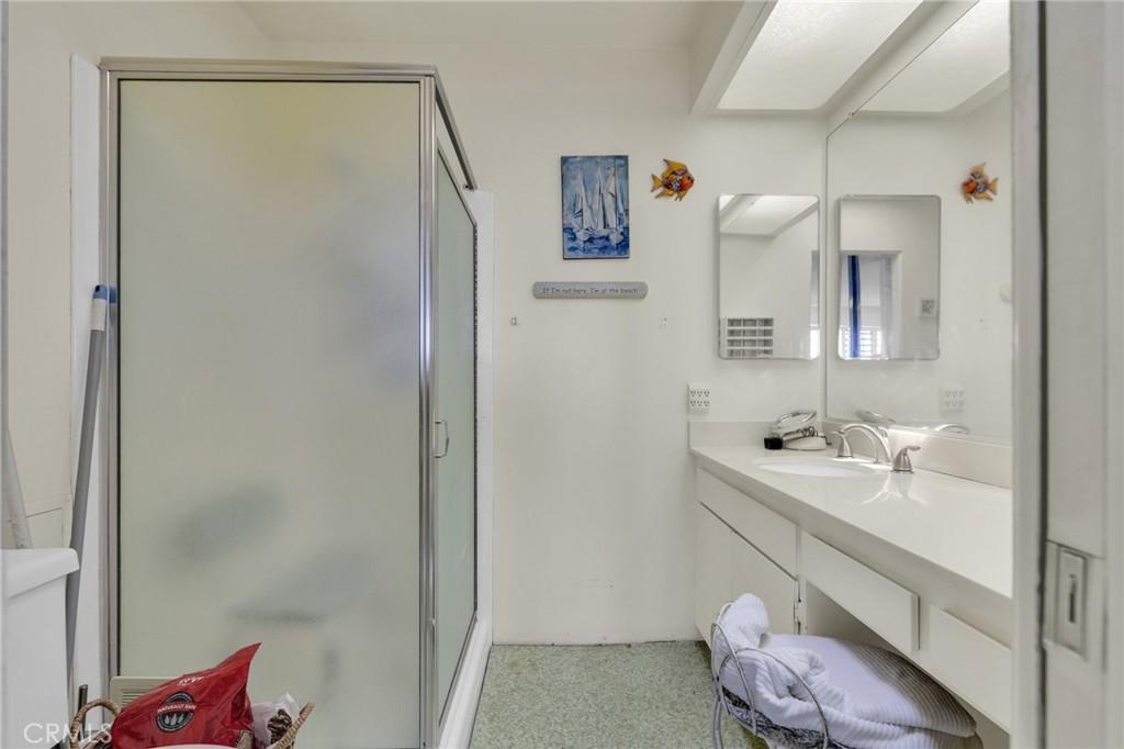 2235 W 25th Street 213