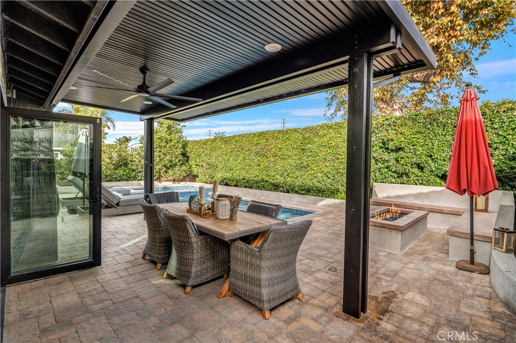 187 S Shattuck Place