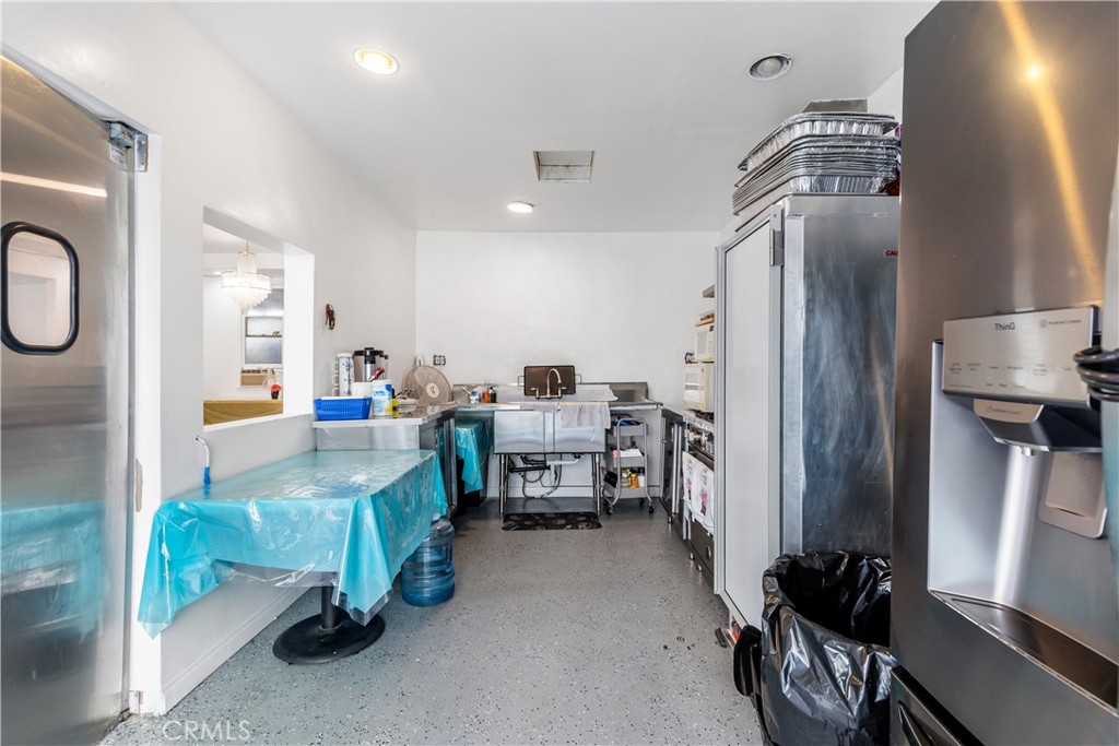 10536 S Grevillea Avenue