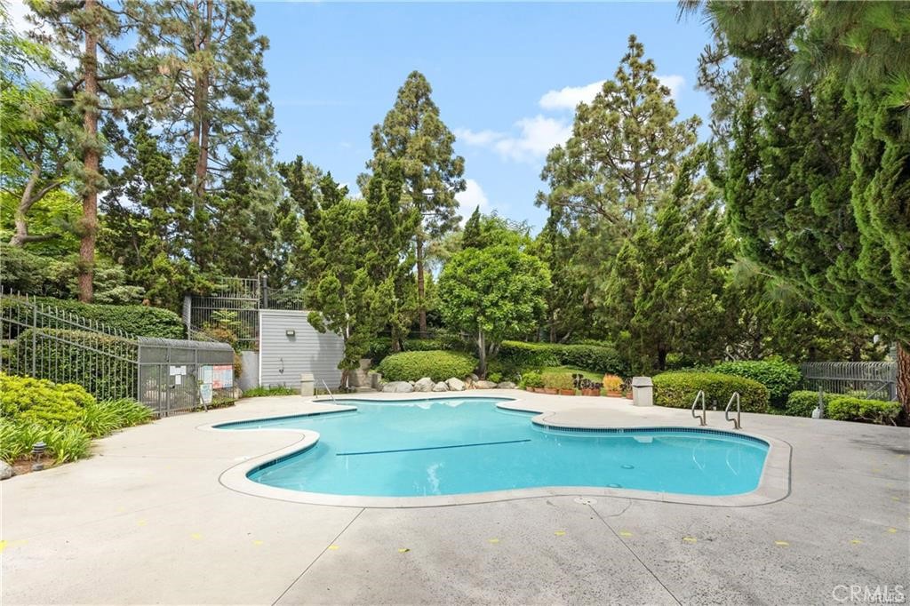 1418 Brett Place 319