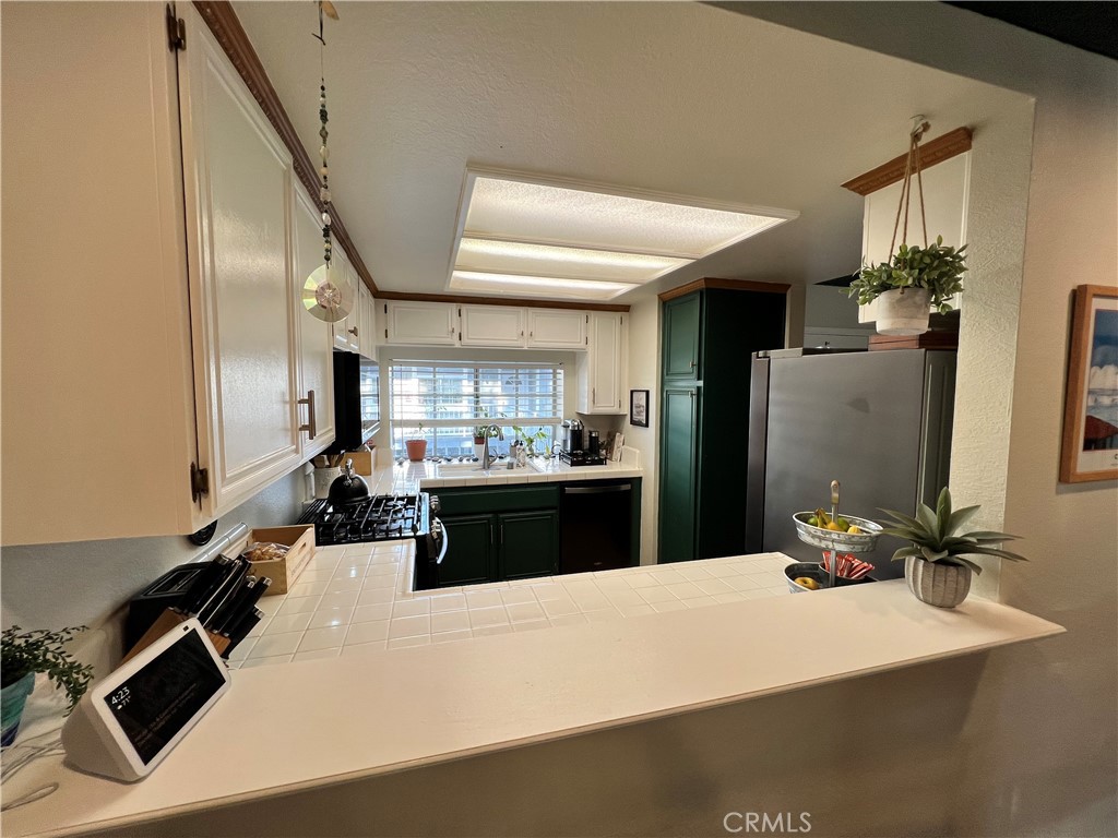 1418 Brett Place 319