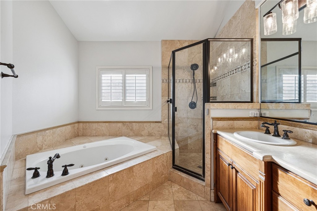 2005 Dufour Avenue A