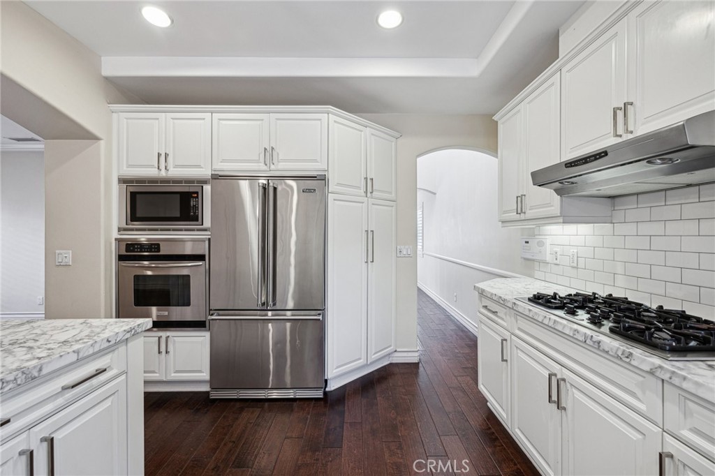 2005 Dufour Avenue A