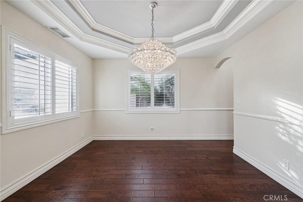 2005 Dufour Avenue A