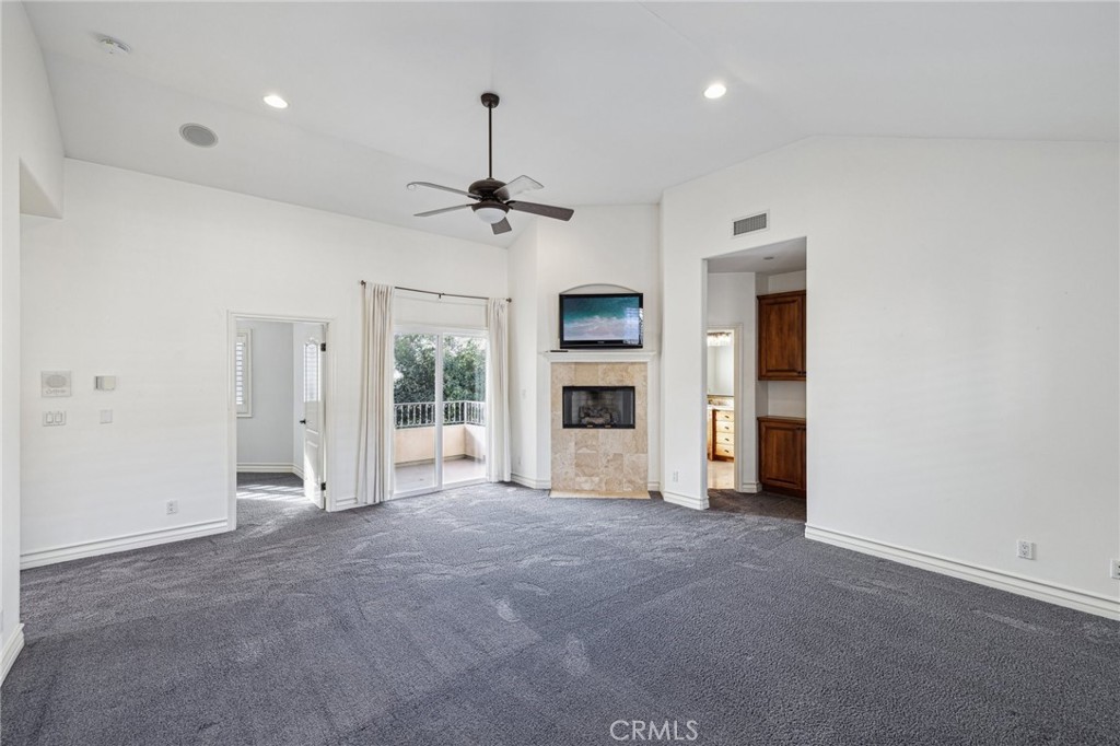 2005 Dufour Avenue A