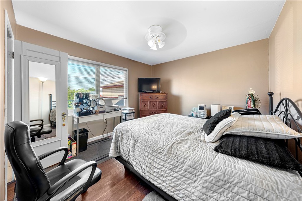 20927 Shearer Avenue