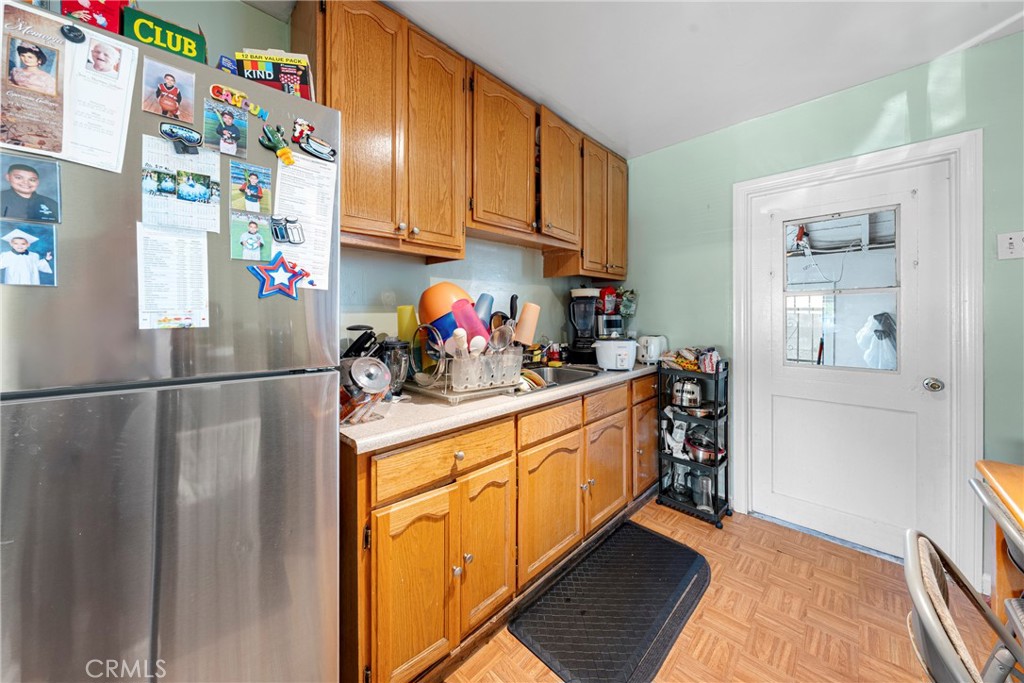 20927 Shearer Avenue