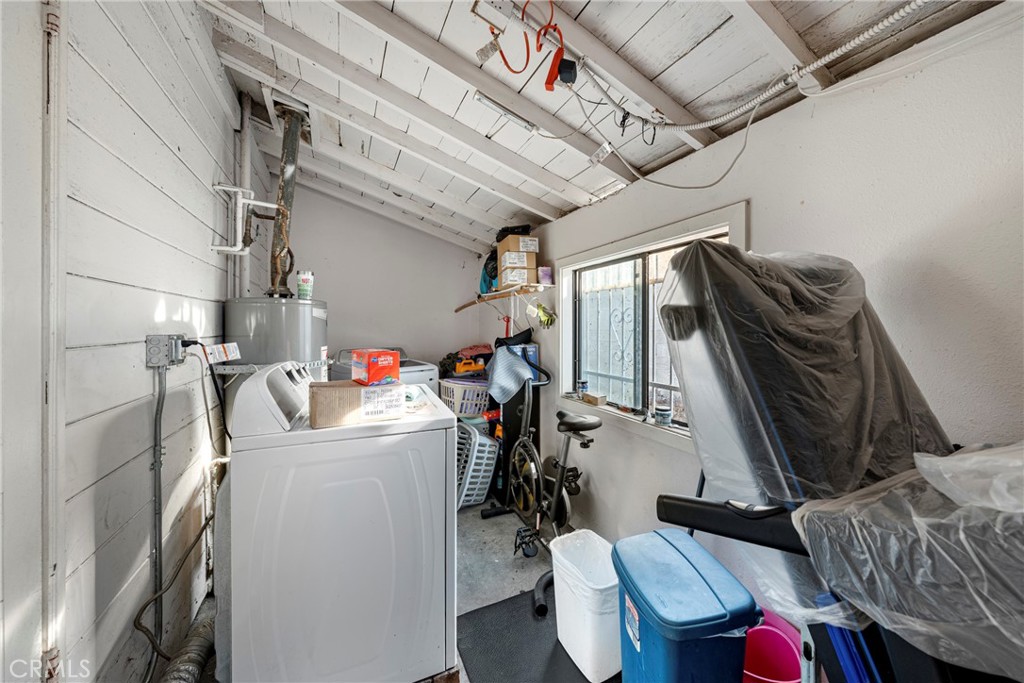 20927 Shearer Avenue