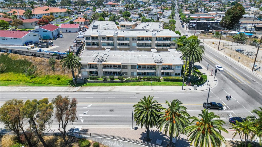 2222 S Mesa Street 8