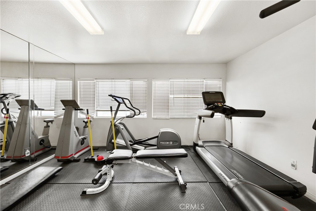 2222 S Mesa Street 8