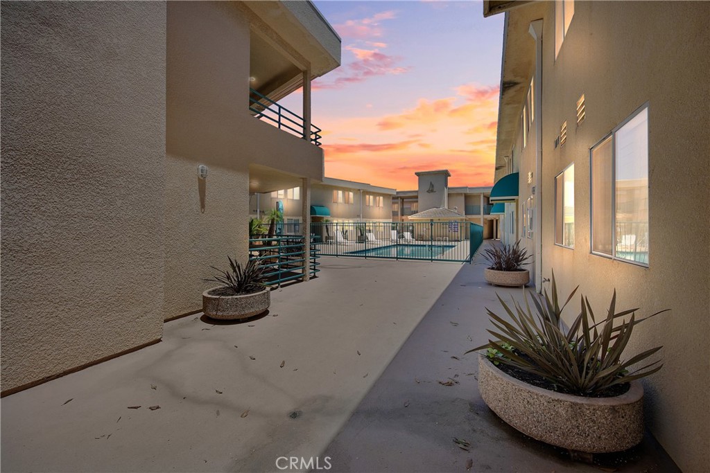 2222 S Mesa Street 8