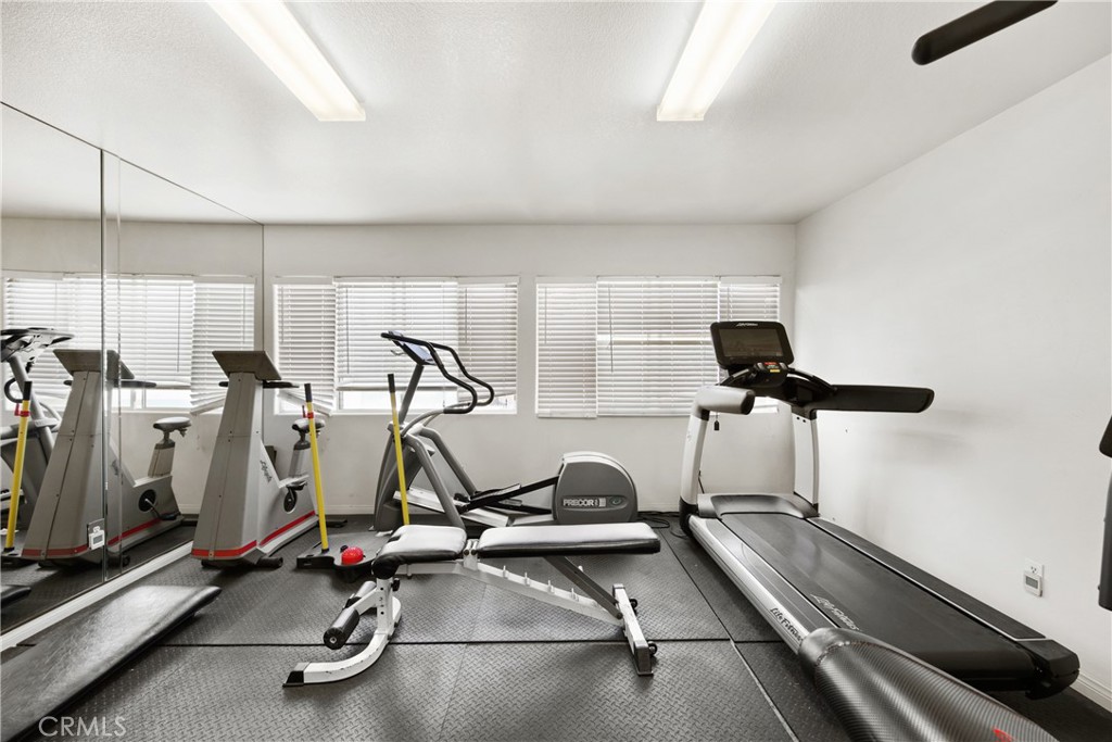 2222 S Mesa Street 8